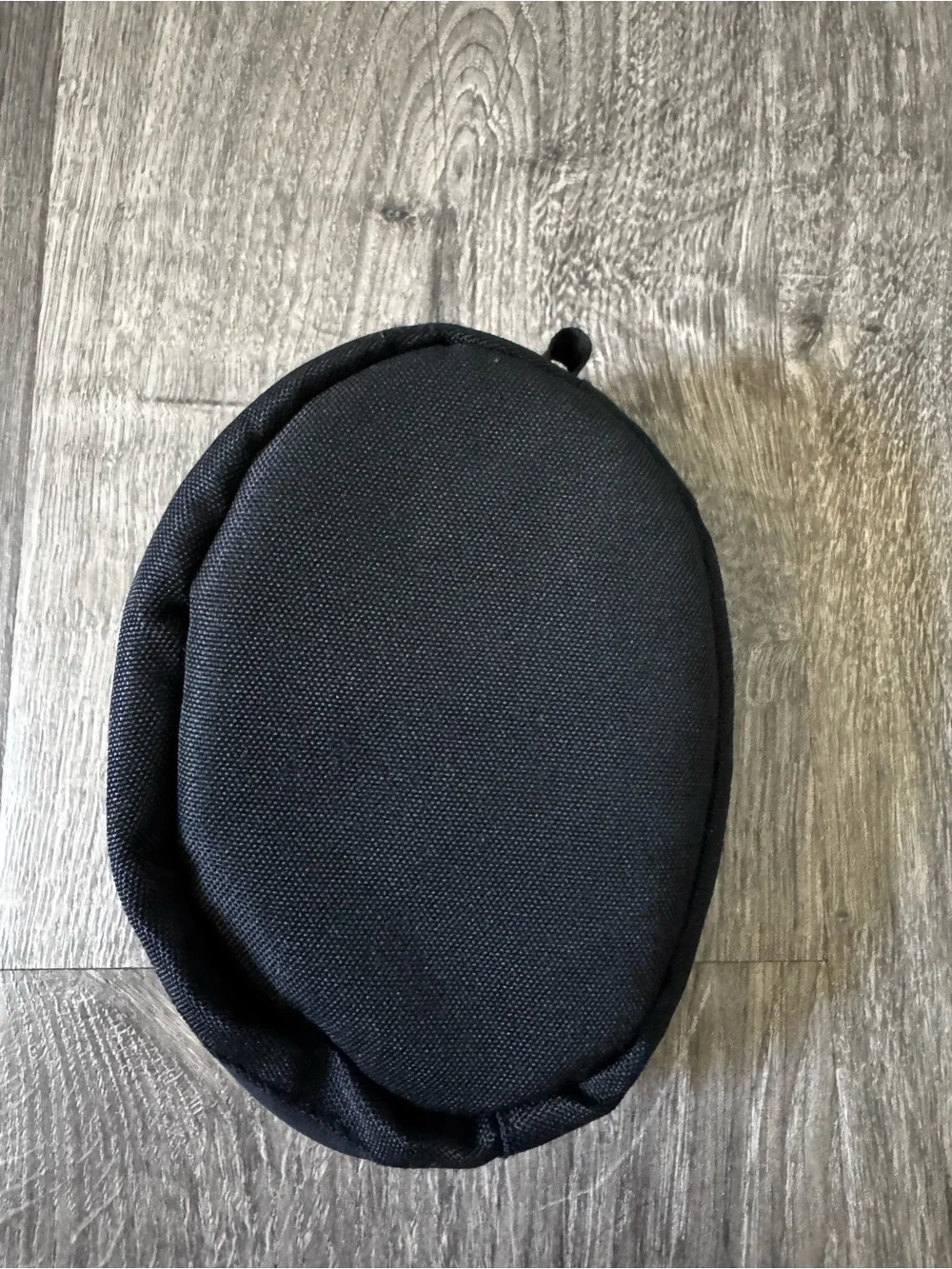 Beats Black soft headphone zipCarrying Case with Logo small